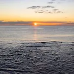 Апартаменты Window To The Sea, South Tenerife Ла-Марета