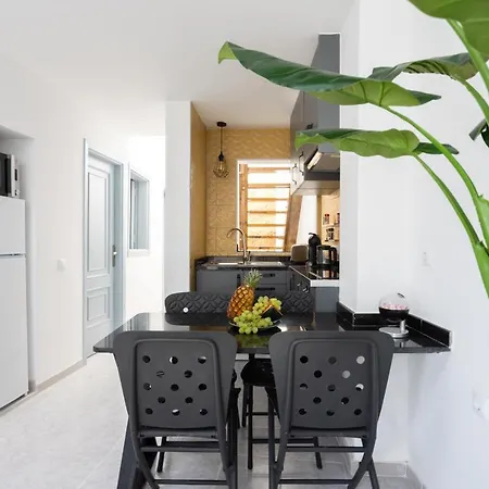 Window To The Sea, South Tenerife Holiday home *